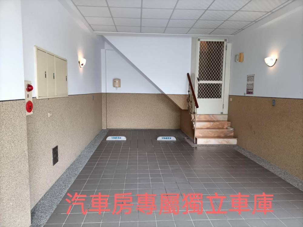 御花園商務旅舘虎尾舘-金花園汽車旅舘066 Motell Huwei Exteriör bild